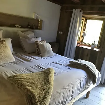 Chambres D'hotes La Bessonnerie 3* 부르생모리스